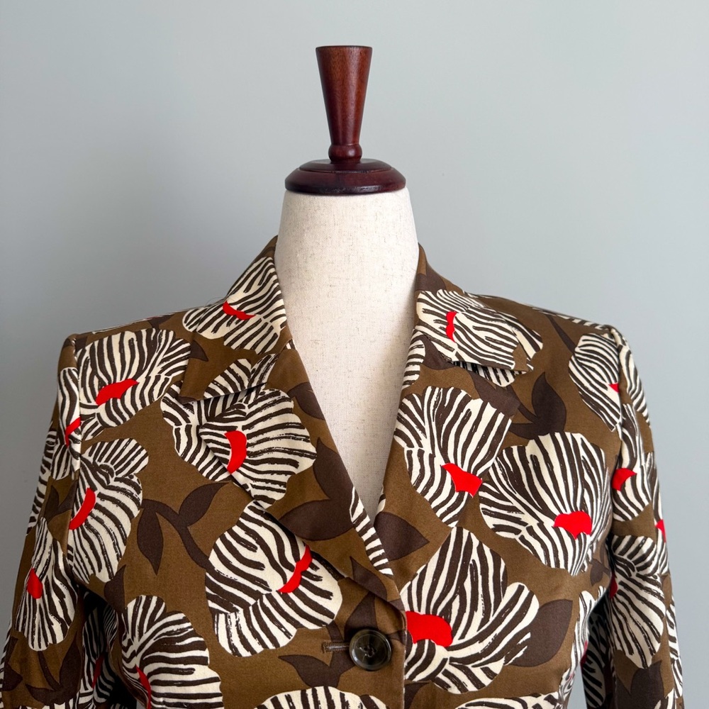 Chic Flower Print Blazer - Picture 4 of 7